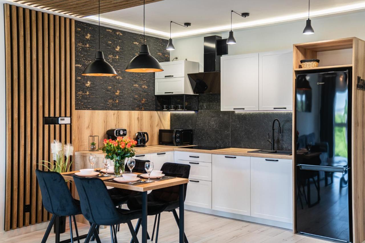 イェレニャ・グーラApartament Duzy Stawアパートメント エクステリア 写真