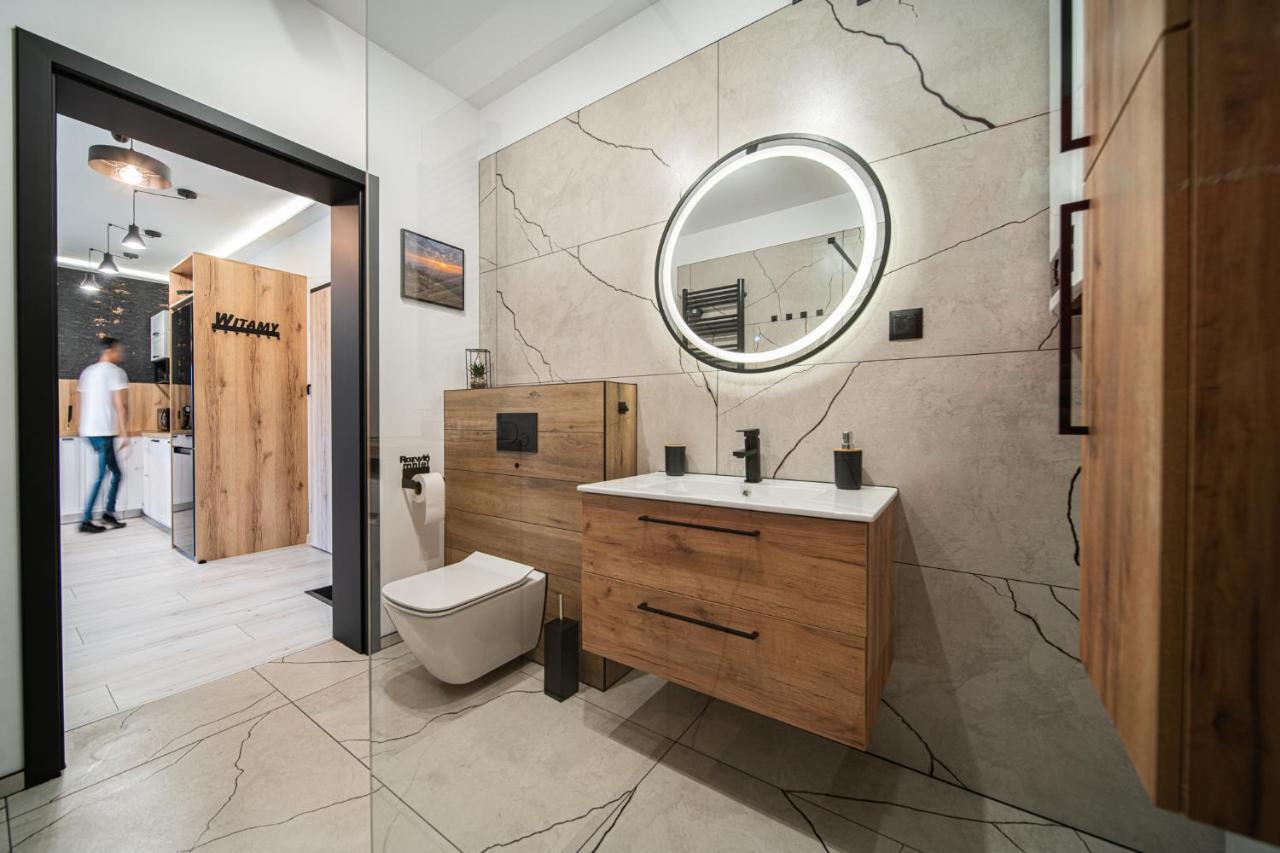 イェレニャ・グーラApartament Duzy Stawアパートメント エクステリア 写真