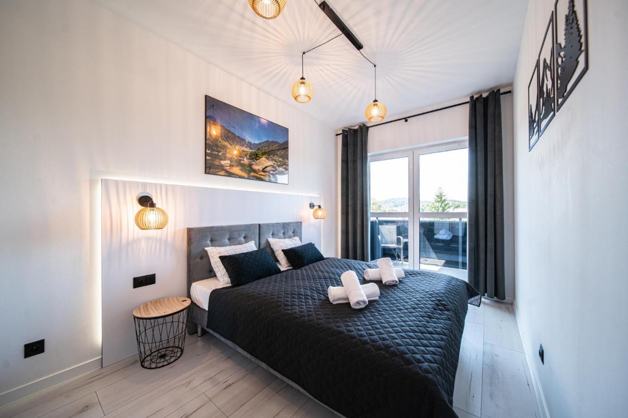 イェレニャ・グーラApartament Duzy Stawアパートメント エクステリア 写真